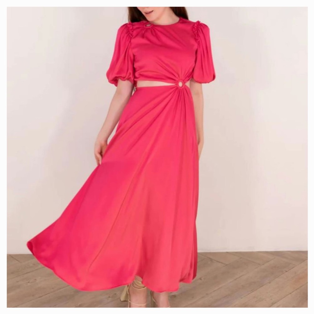 Elegant Pink Dress with Puff Sleeves